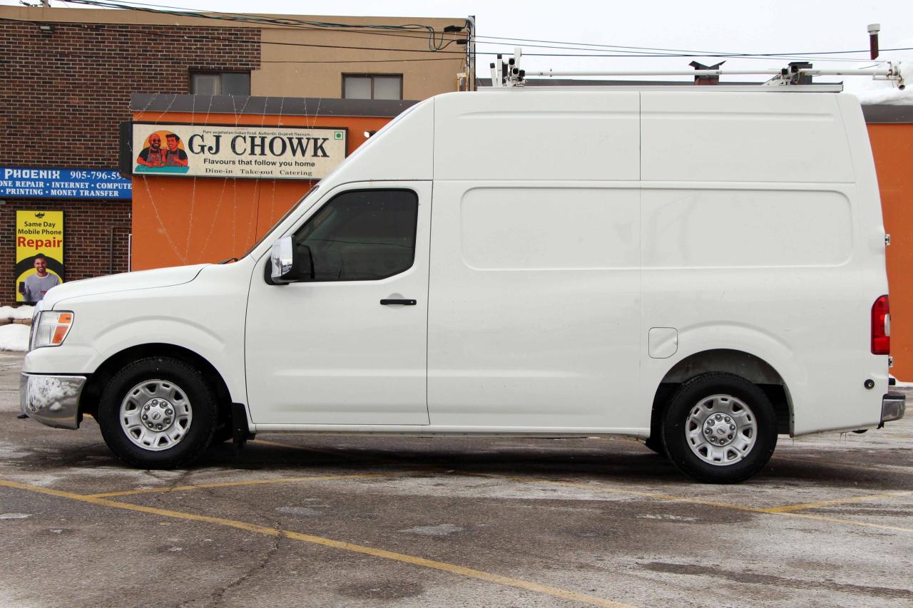 2014 Nissan NV 2500 SV Photo