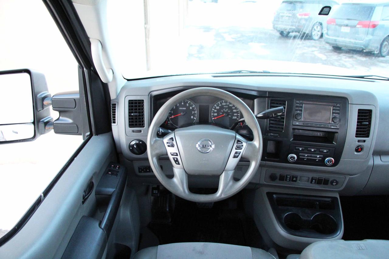 2014 Nissan NV 2500 SV Photo