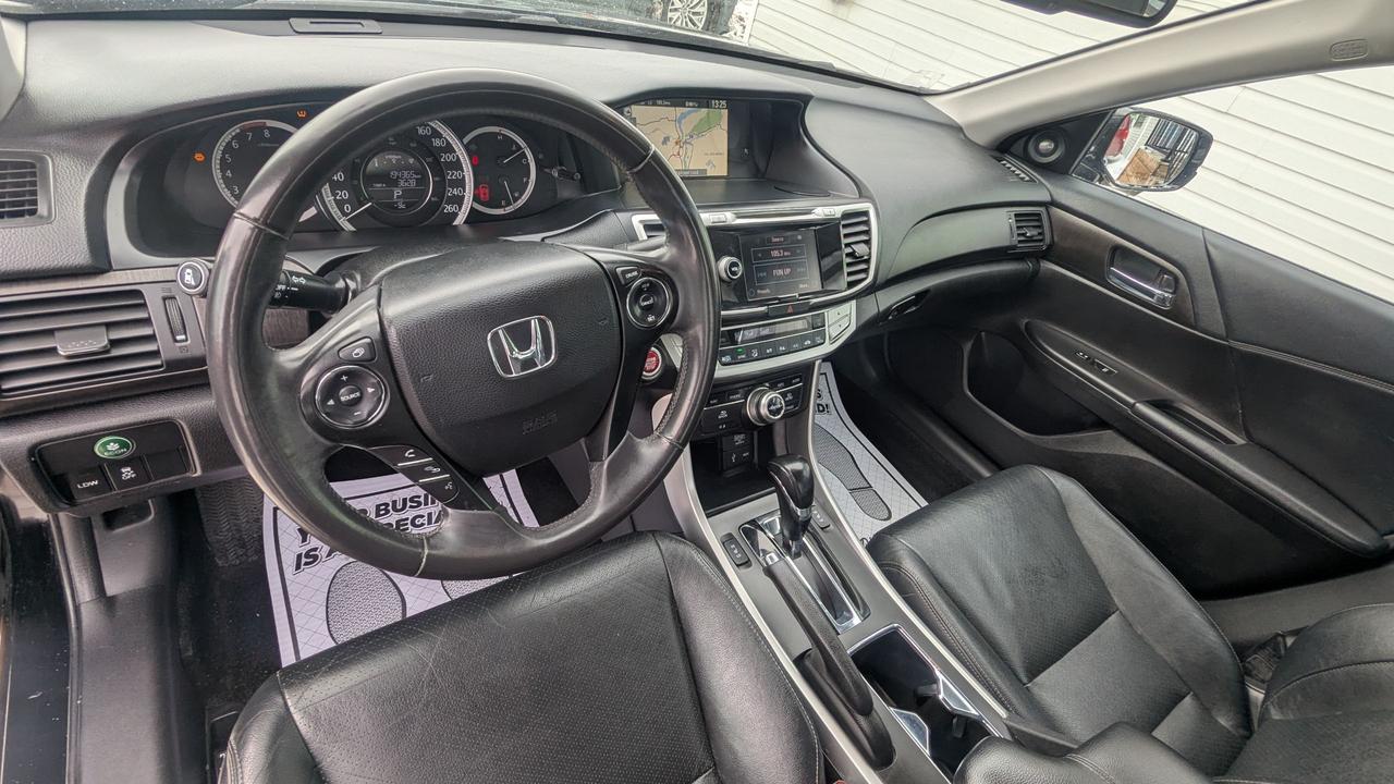 2014 Honda Accord Touring Photo