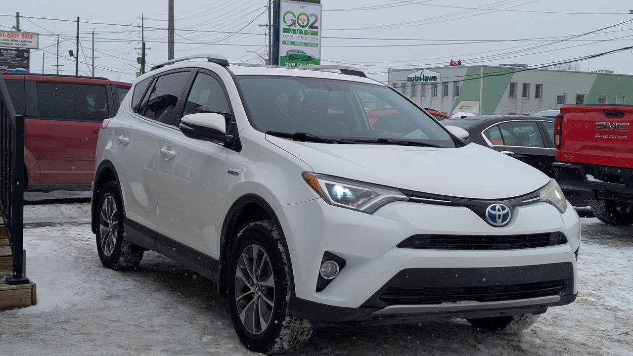 2016 Toyota RAV4 XLE -HYBRID Photo2