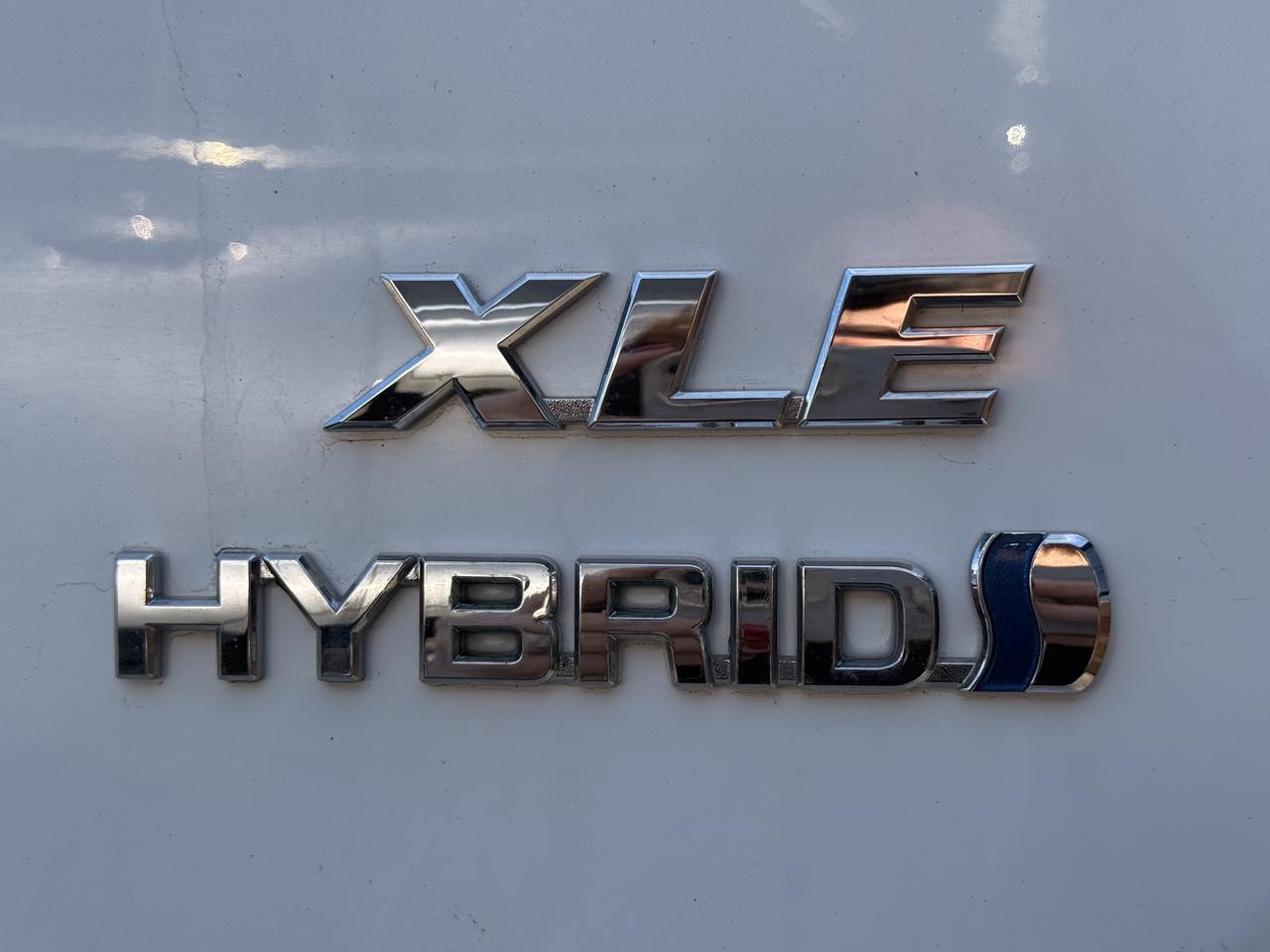 2016 Toyota RAV4 XLE -HYBRID * CLEAN CARFAX * Photo