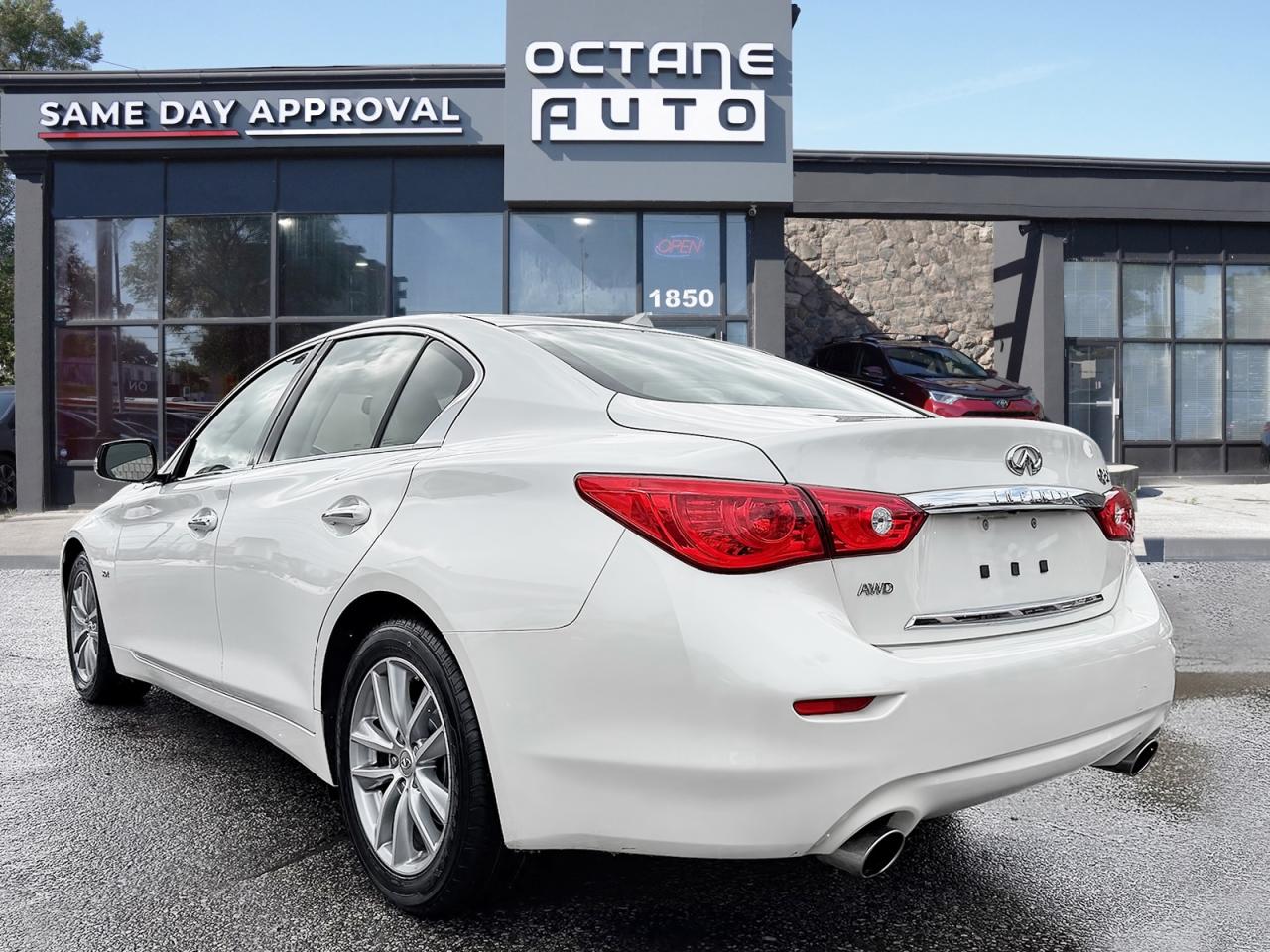 2017 Infiniti Q50 3.0T Sport AWD Photo3