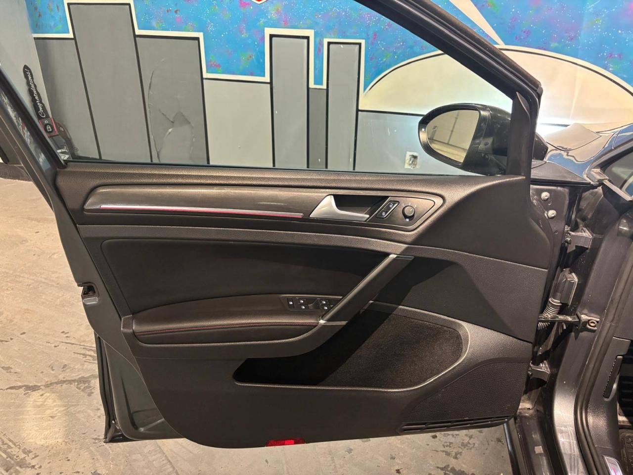 2018 Volkswagen Golf GTI Autobahn 5-door Manual 10 SERVICE SERCORDS Photo