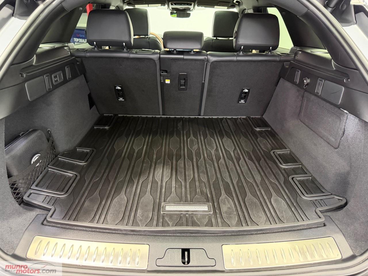 2025 Land Rover Range Rover Velar P400 Dynamic HSE Photo