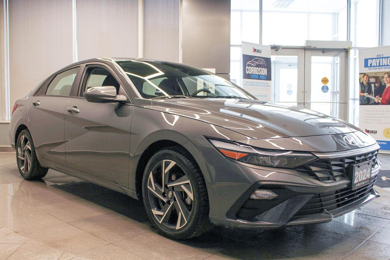 2024 Hyundai Elantra Preferred HEATED SEATS/STEERING WHEELS - APPLE CARPLAY AND ANDROID AUTO - CLOTH UPHOLSTERY Photo3