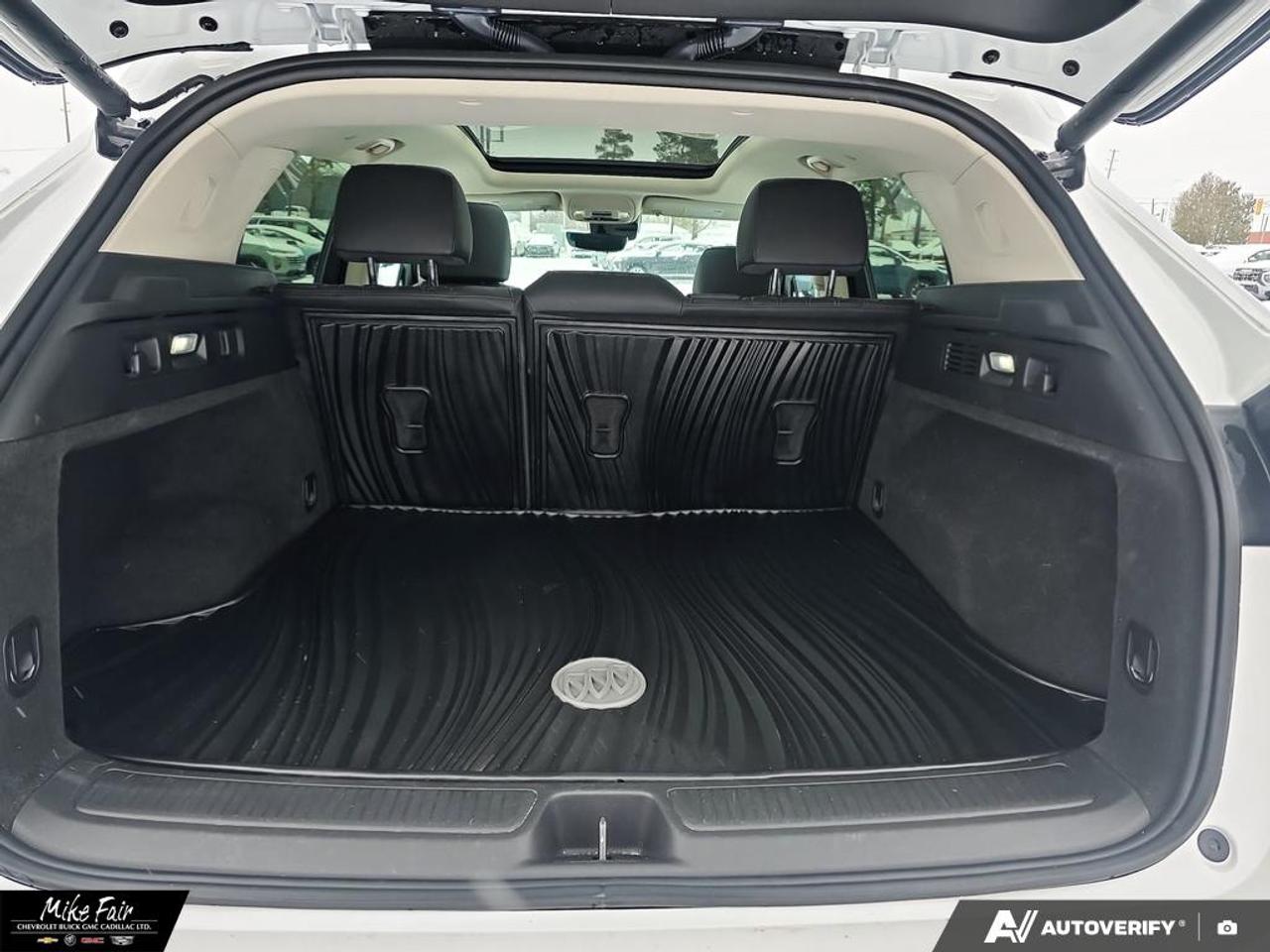 2023 Buick Envision Avenir Parking Assist, Keyless Entry & Start, Universal Home Remote Photo