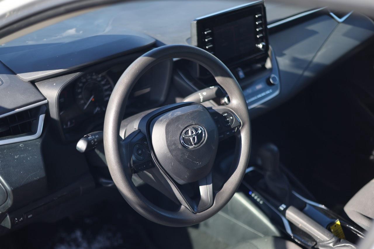 2020 Toyota Corolla LE CVT Photo