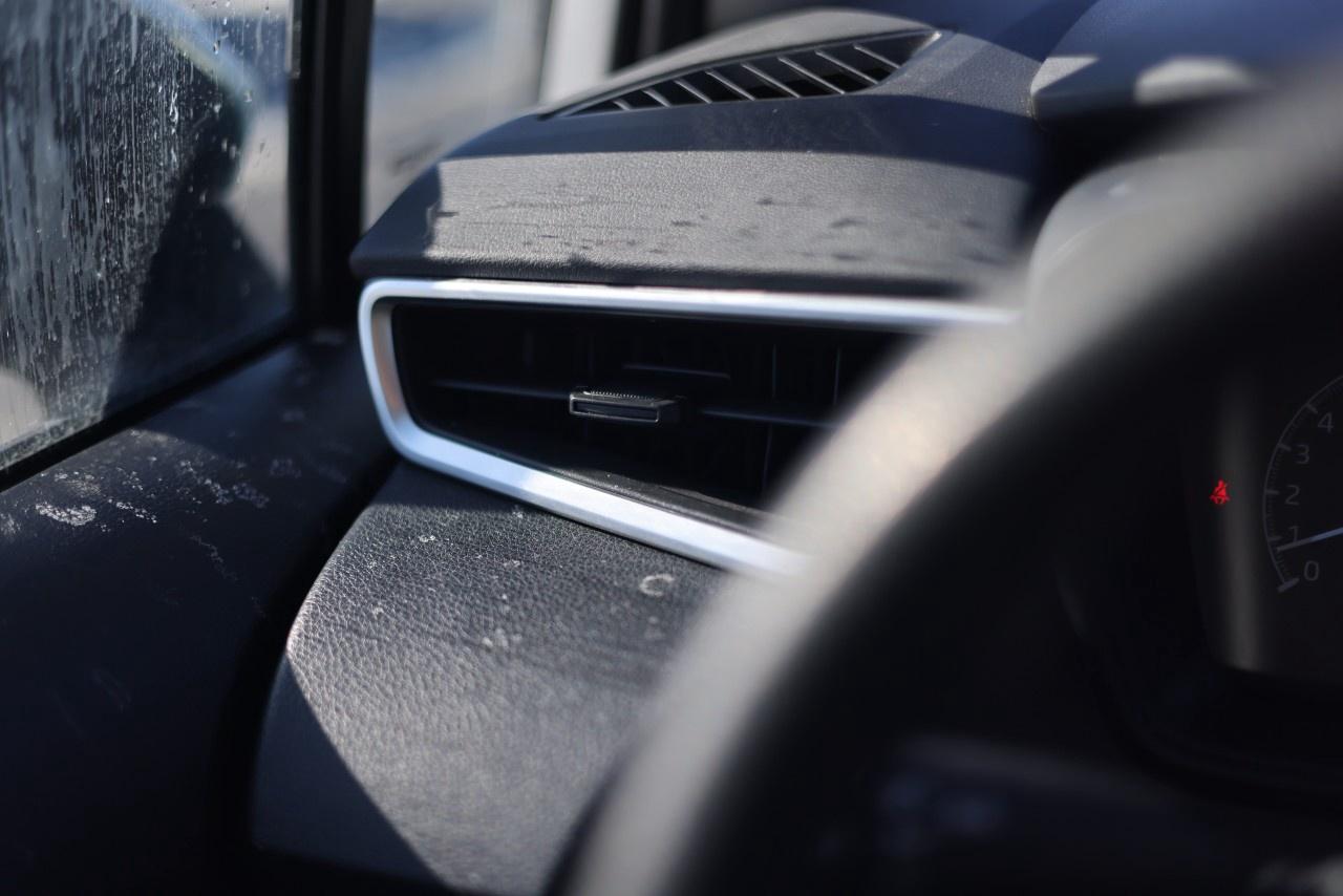 2020 Toyota Corolla LE CVT Photo