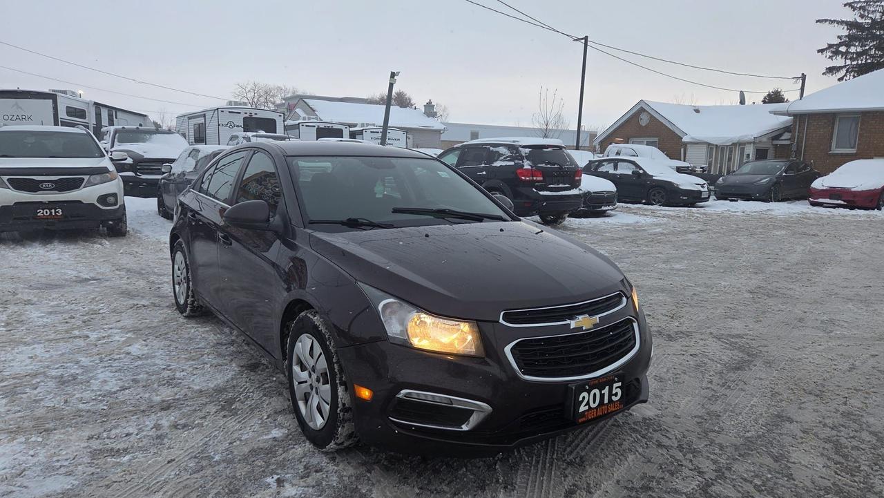 2015 Chevrolet Cruze 1LT, NO ACCIDENTS, WELL MAINTAINED, CERTIFIED Photo