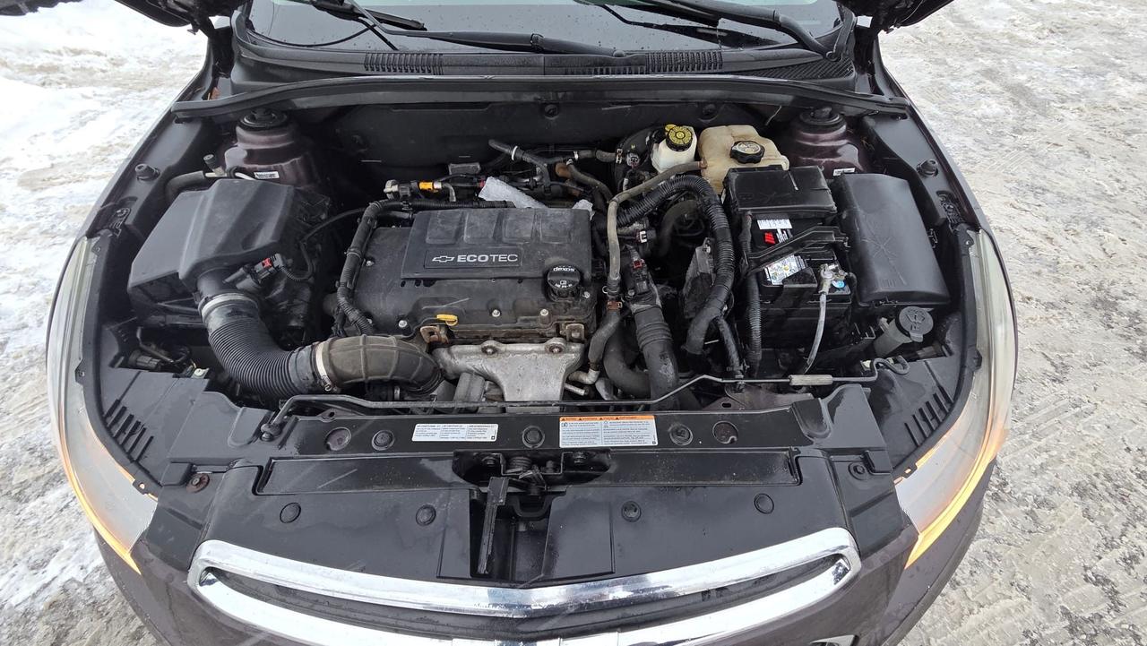 2015 Chevrolet Cruze 1LT, NO ACCIDENTS, WELL MAINTAINED, CERTIFIED Photo