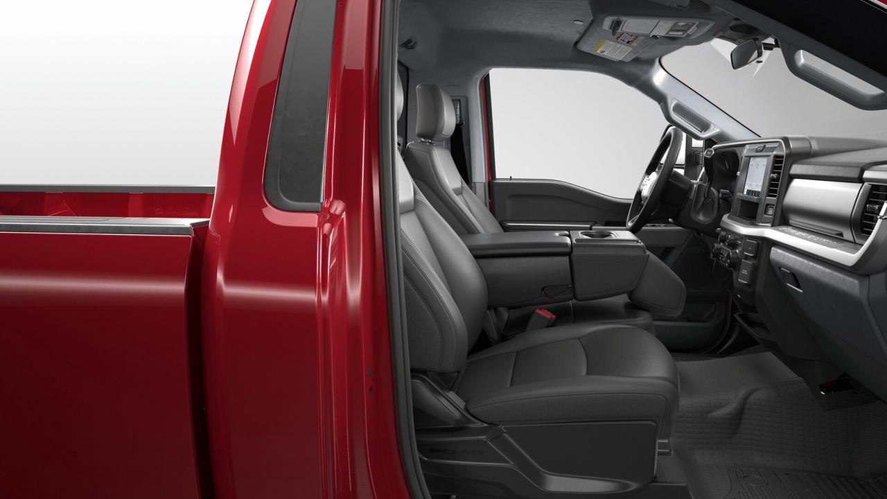 2026 Ford F-250 Super Duty SRW 4X4 REG CAB PICKUP/1 Photo