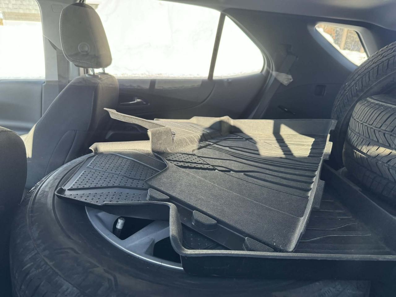 2024 Chevrolet Equinox LT Photo5