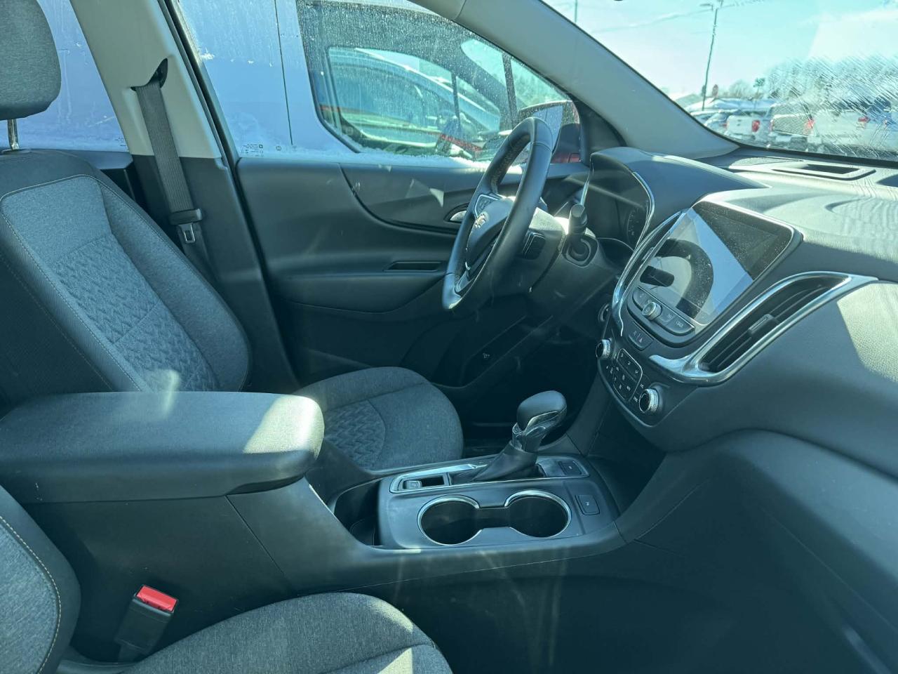 2024 Chevrolet Equinox LT Photo5