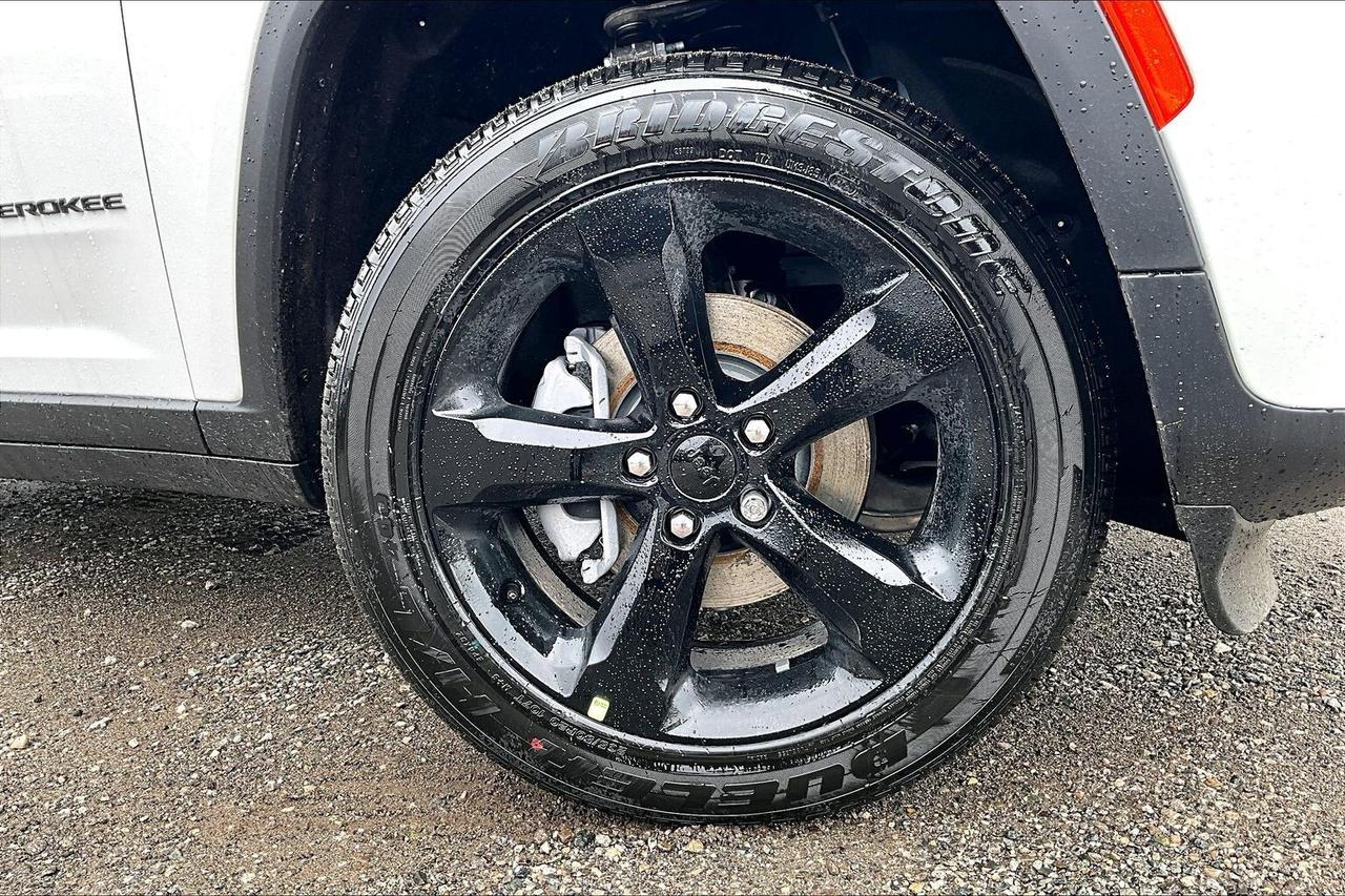 2026 Jeep Grand Cherokee ALTITUDE 4X4  Leather | Power SunRoof | 20" Wheels Photo