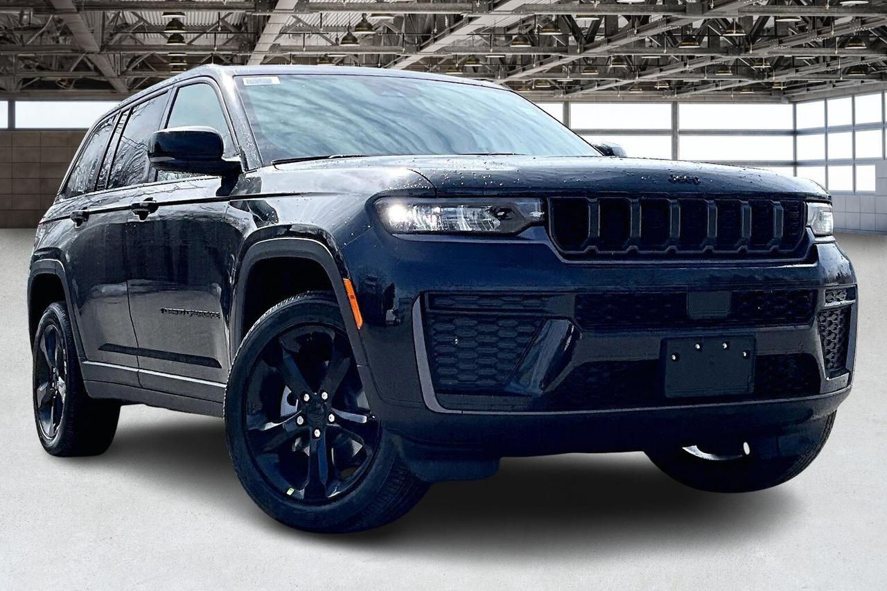 2026 Jeep Grand Cherokee ALTITUDE 4X4 | Leather | 20" Wheels | Pwr Liftgate Photo