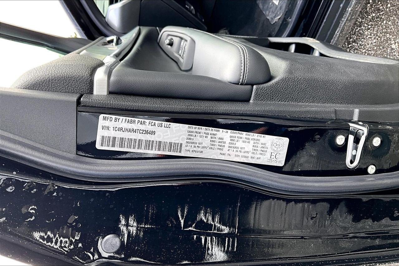 2026 Jeep Grand Cherokee ALTITUDE 4X4 | Leather | 20" Wheels | Pwr Liftgate Photo