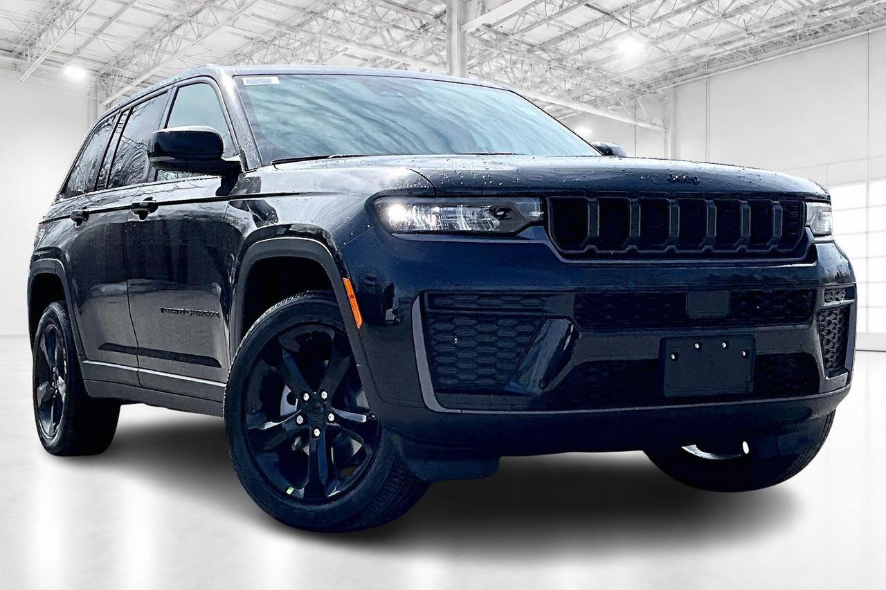 2026 Jeep Grand Cherokee ALTITUDE 4X4 | Leather | 20" Wheels | Pwr Liftgate Photo