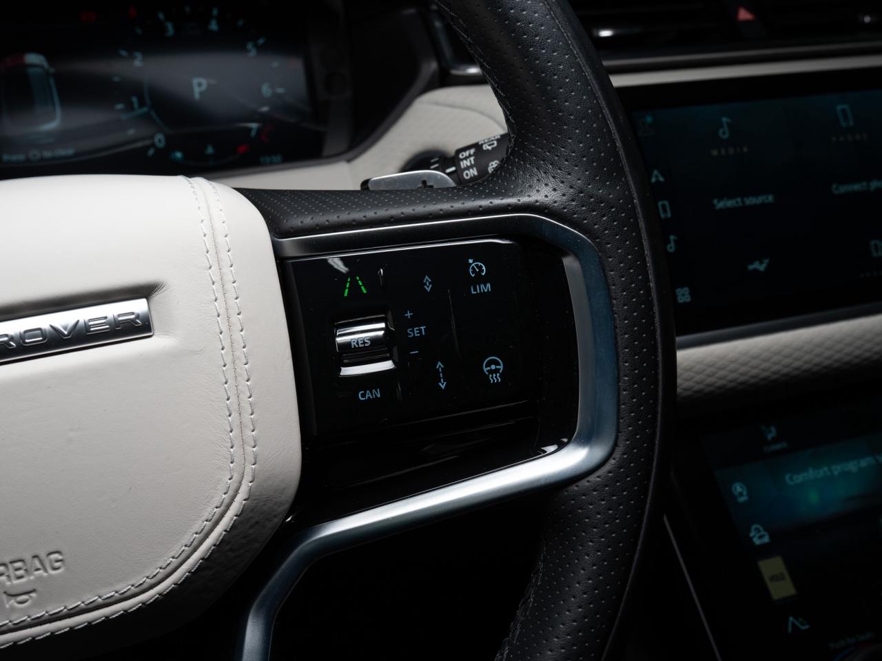 2023 Land Rover Range Rover Velar P340 | R-DYNAMIC S | MERIDIAN | PANO | 20 IN Photo