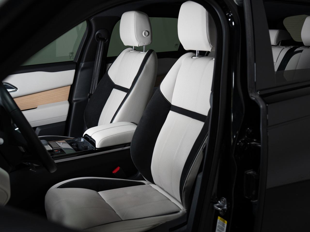 2023 Land Rover Range Rover Velar P340 | R-DYNAMIC S | MERIDIAN | PANO | 20 IN Photo