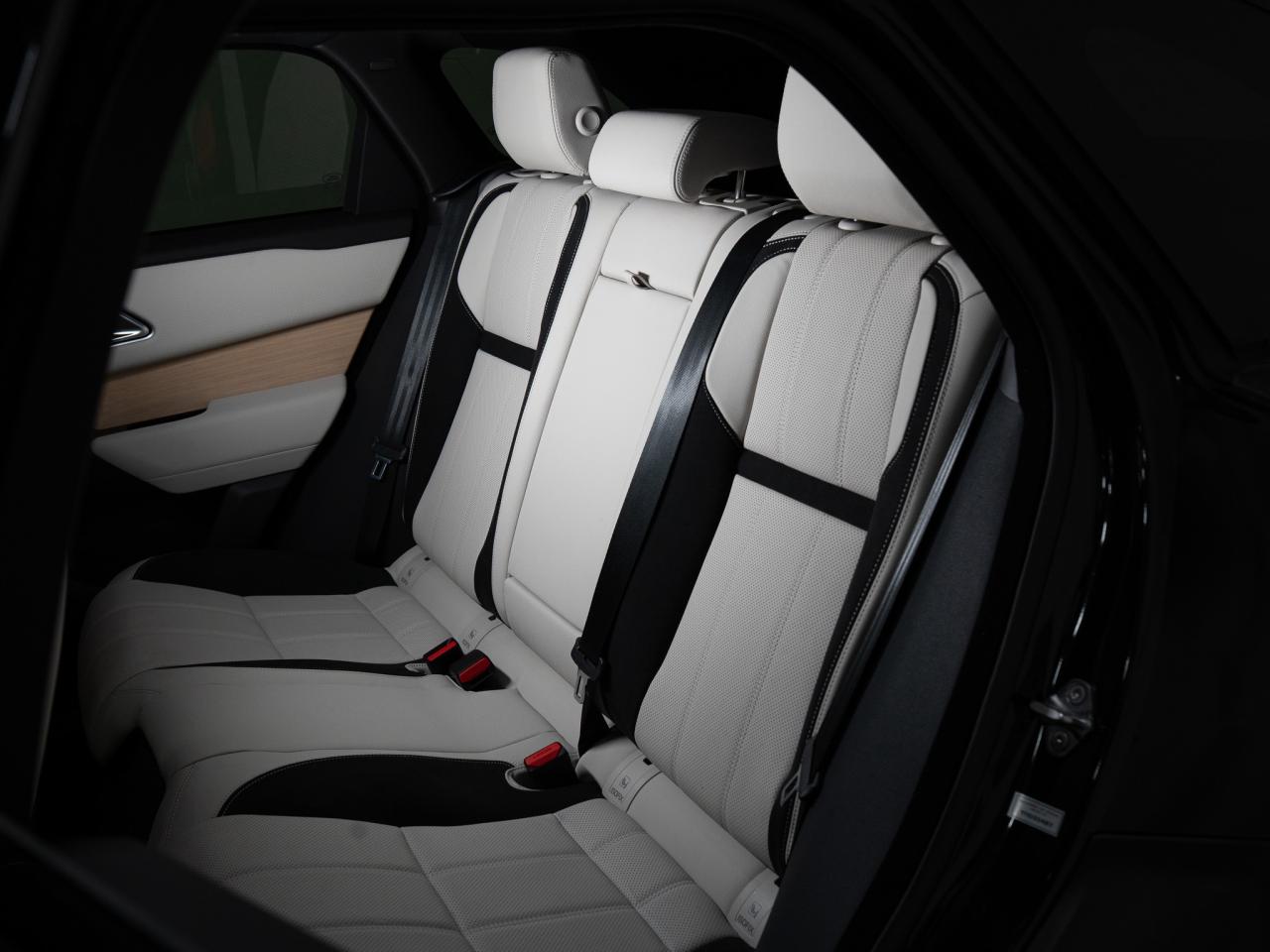 2023 Land Rover Range Rover Velar P340 | R-DYNAMIC S | MERIDIAN | PANO | 20 IN Photo