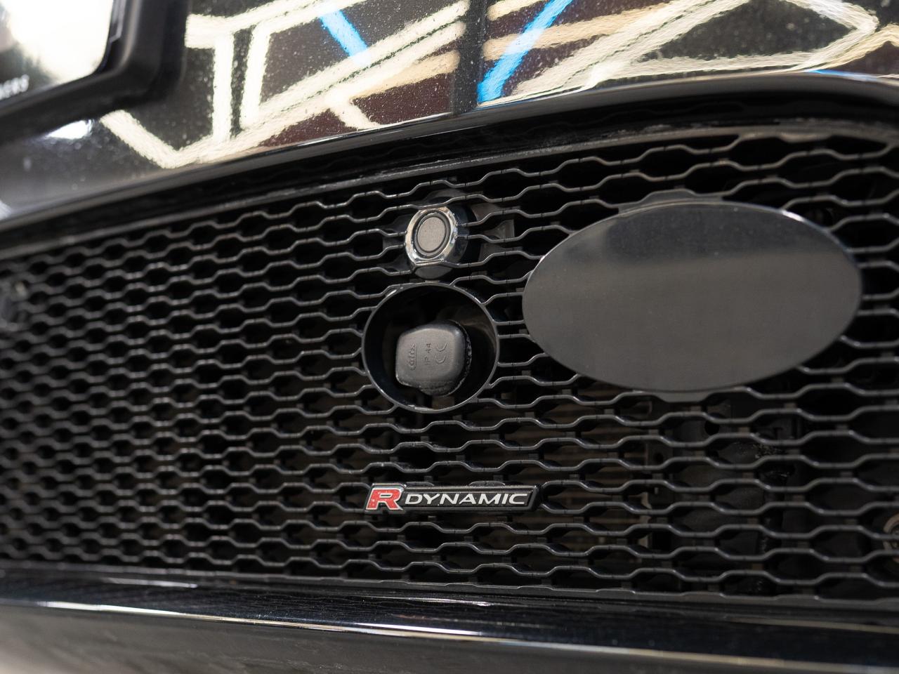 2023 Land Rover Range Rover Velar P340 | R-DYNAMIC S | MERIDIAN | PANO | 20 IN Photo