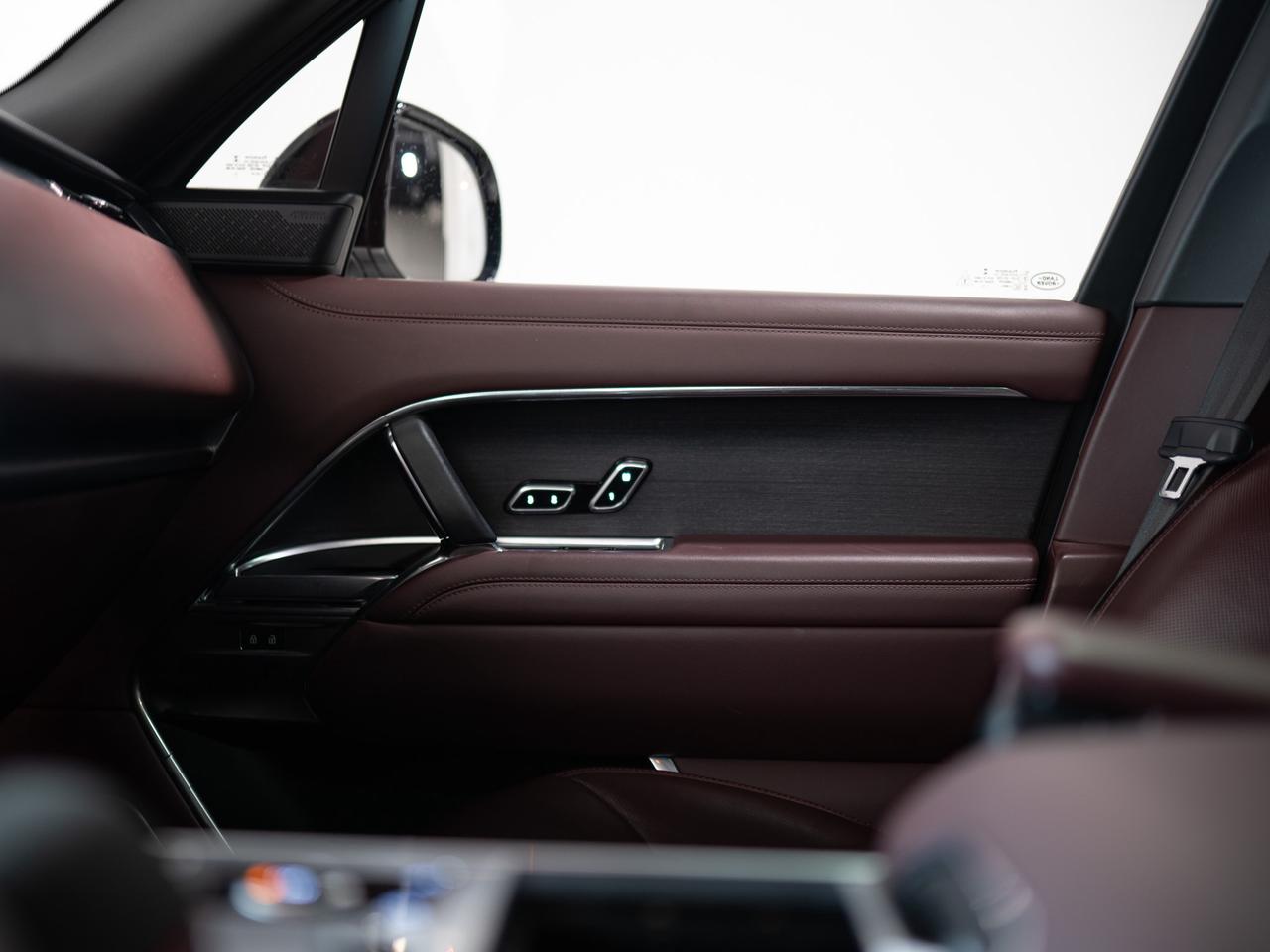 2023 Land Rover Range Rover P530 | AUTOBIOGRAPHY | ENTERTAINMENT PKG | 23 IN Photo