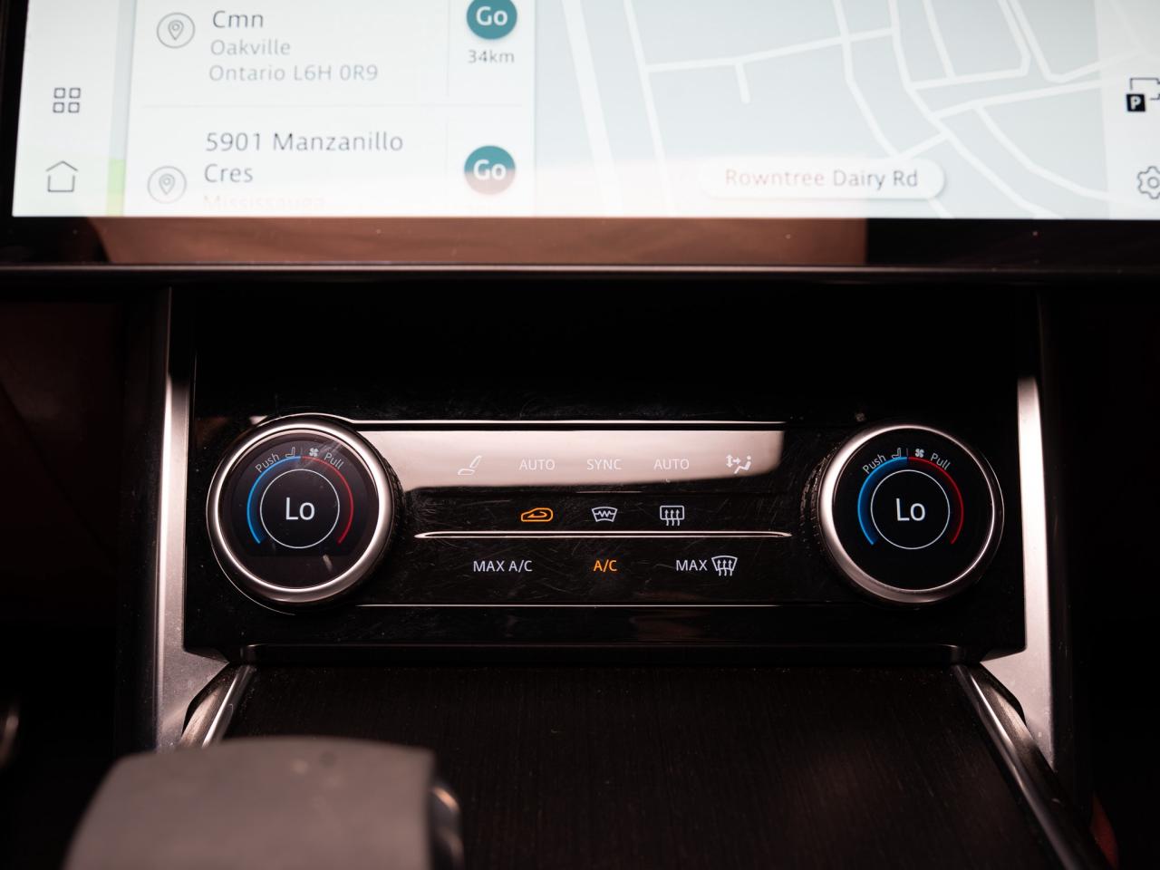 2023 Land Rover Range Rover P530 | AUTOBIOGRAPHY | ENTERTAINMENT PKG | 23 IN Photo