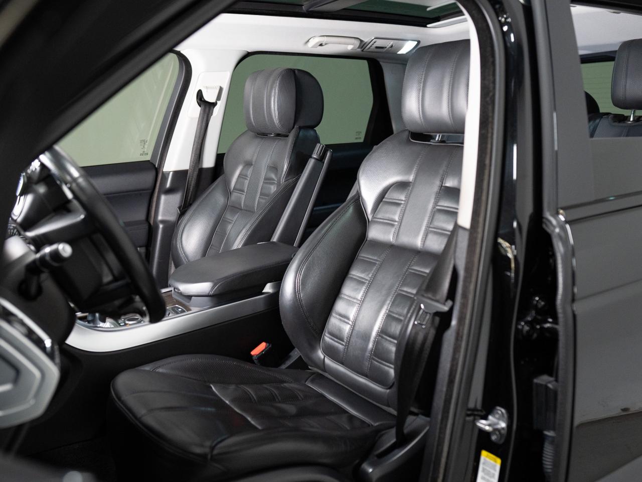 2016 Land Rover Range Rover Sport HST | MERIDIAN | ENTERTAINMENT PKG | 22 IN Photo