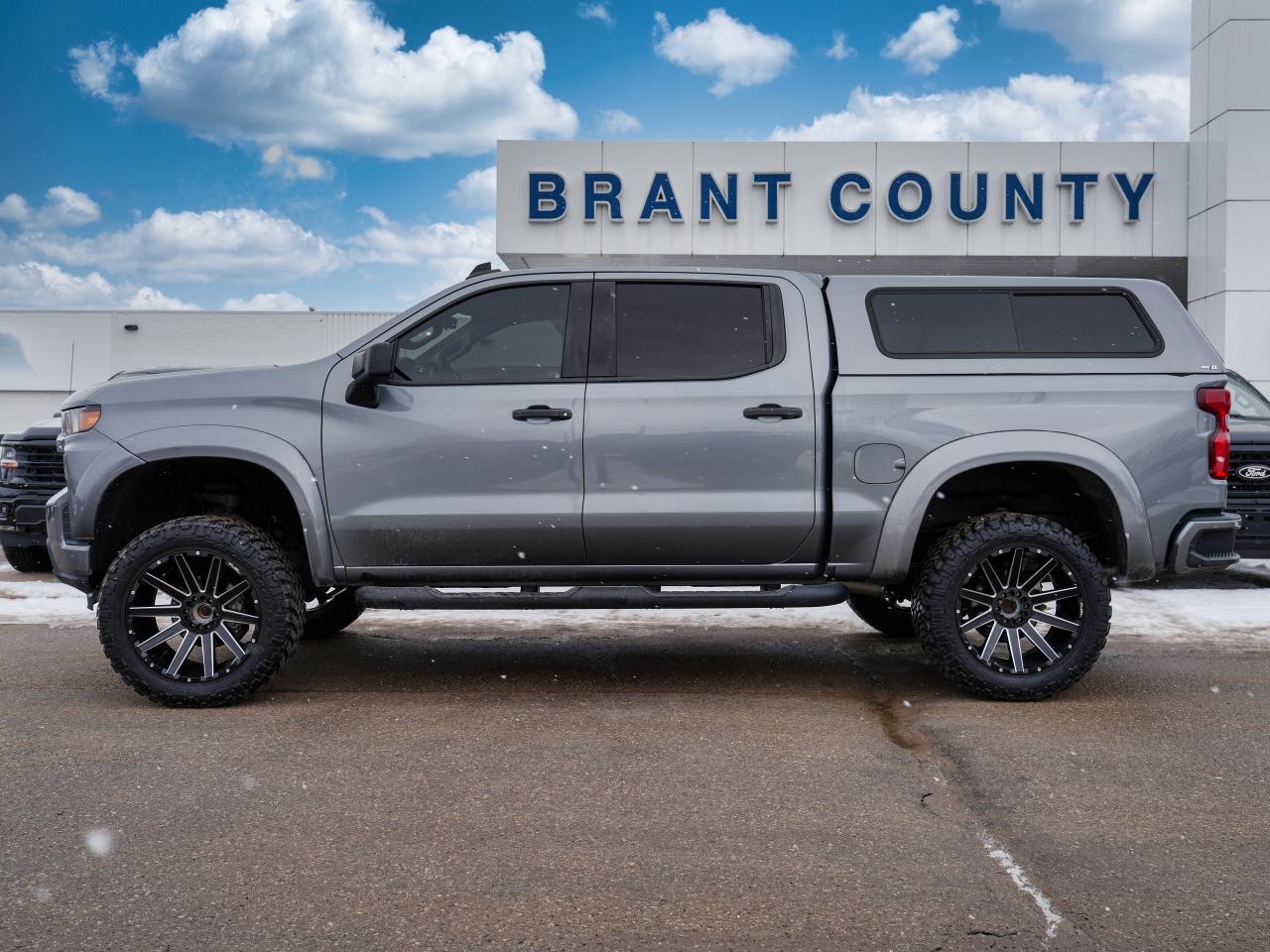 2019 Chevrolet Silverado 1500 CUSTOM | TRUCK CAP | LEVEL KIT/ SUPER CLEAN! Photo3