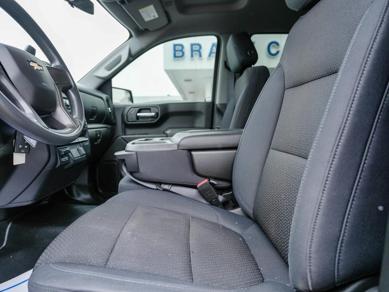 2019 Chevrolet Silverado 1500 CUSTOM | TRUCK CAP | LEVEL KIT/ SUPER CLEAN! Photo