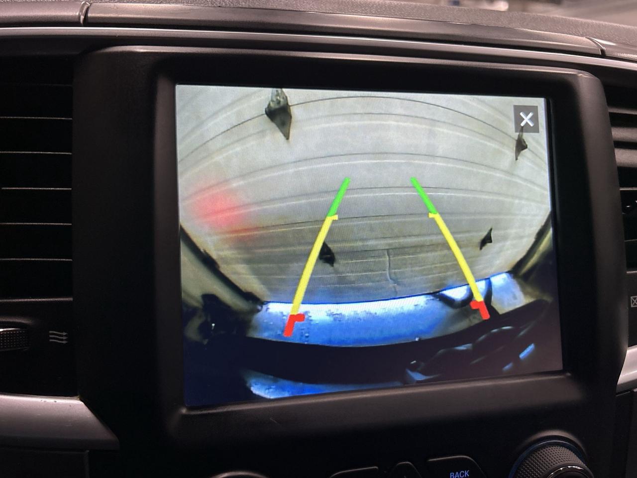 2021 RAM 1500 Classic WARLOCK 4X4 |5.7L V8 |CREW |CARPLAY | REMOTE START Photo