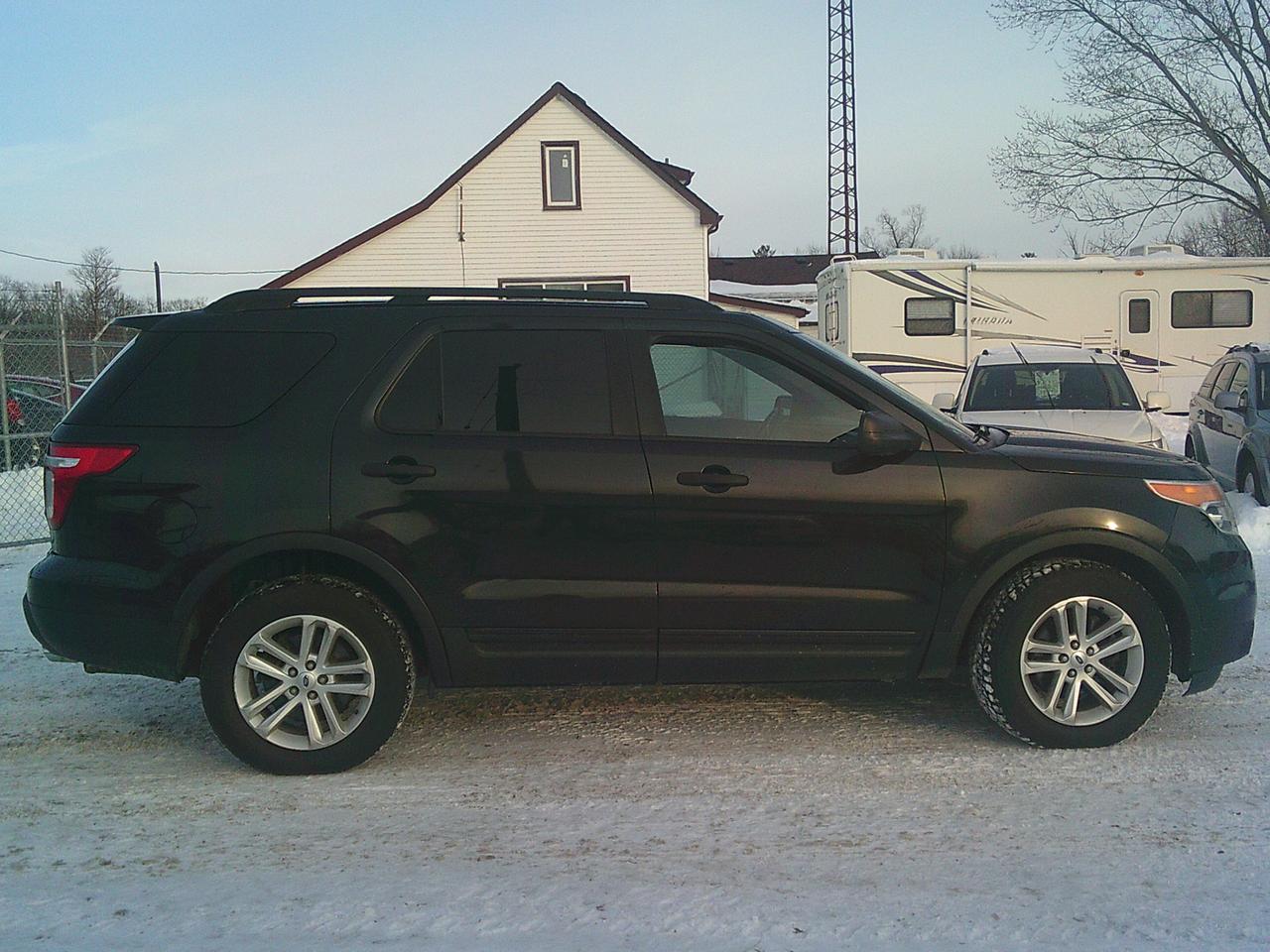 Used 2015 Ford Explorer 4WD Base 7 PASS + TOW PKG for sale in Fenwick, ON