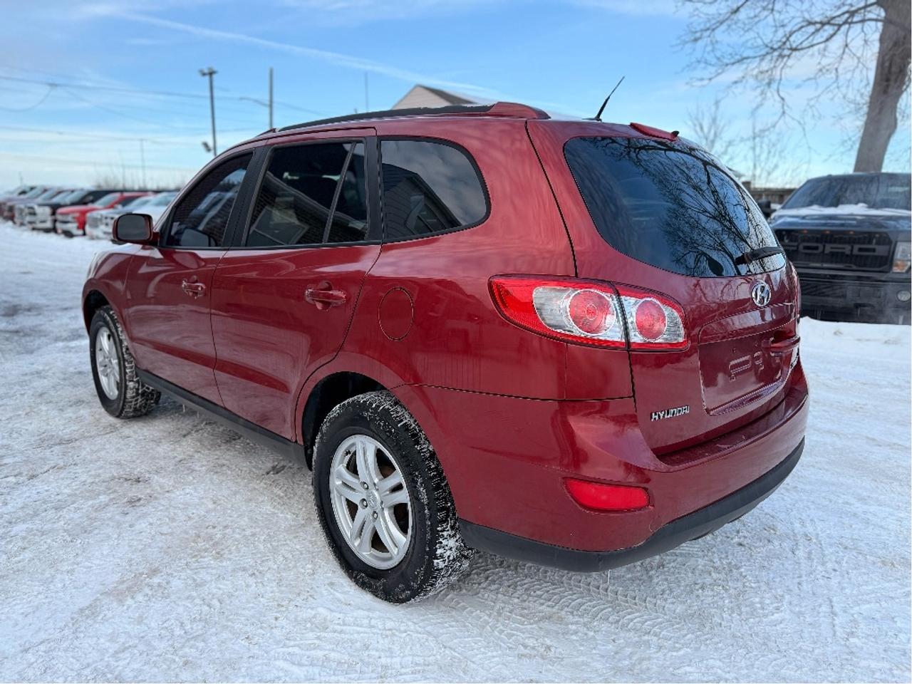 2010 Hyundai Santa Fe GL Photo