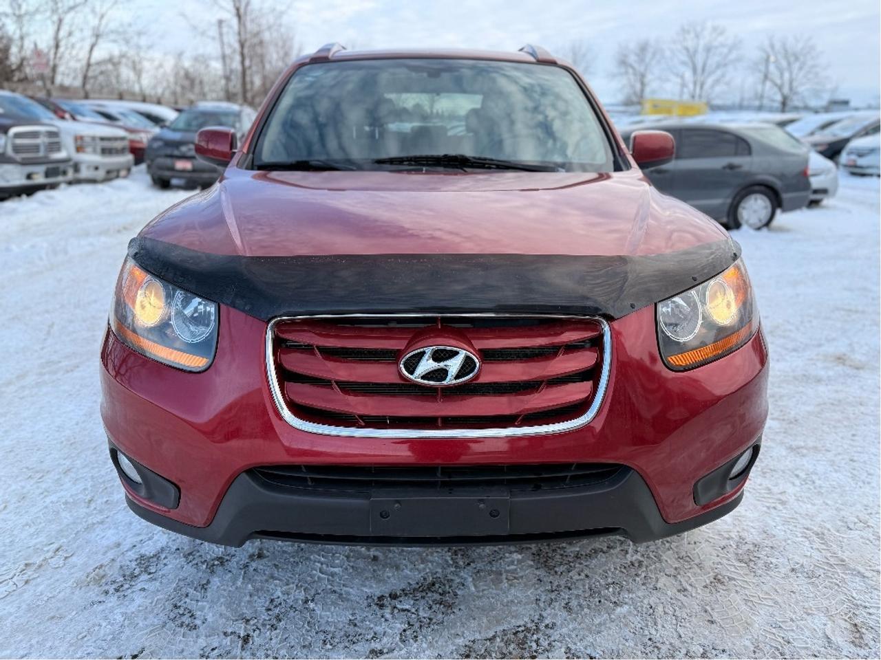 2010 Hyundai Santa Fe GL Photo