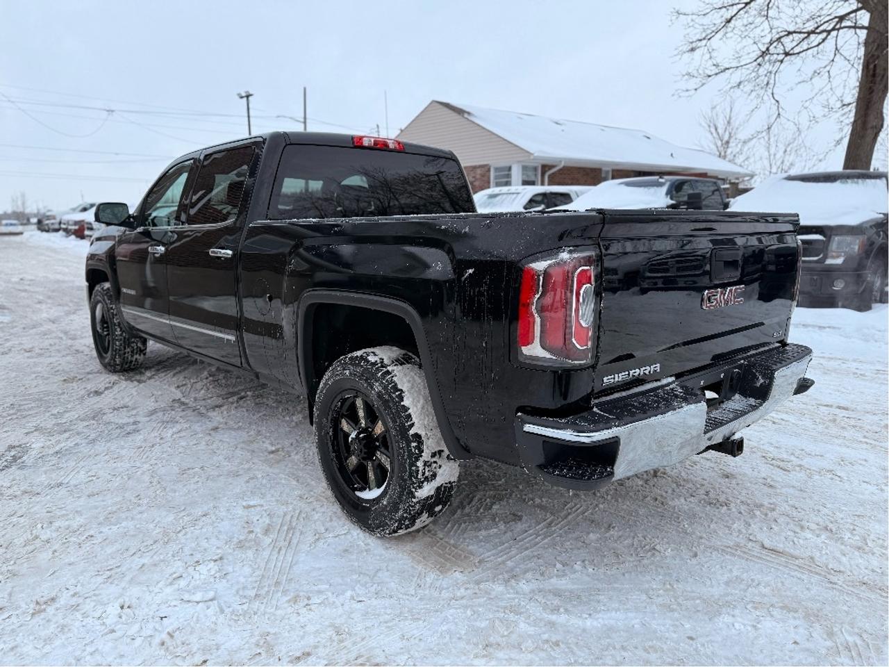 2018 GMC Sierra 1500 SLT | Two Sets Of Tires | Clean CARFAX Photo