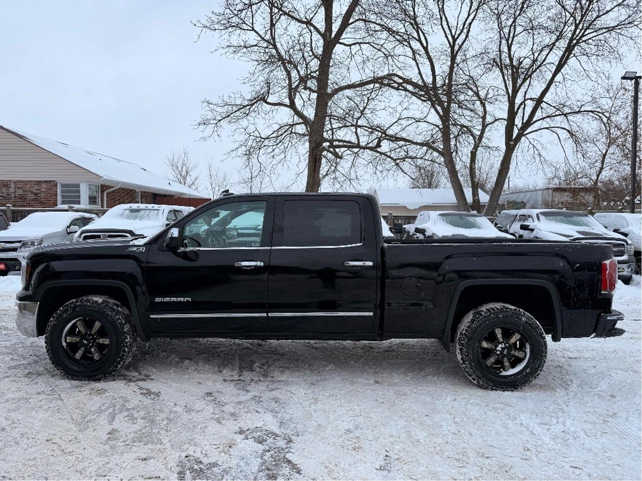 2018 GMC Sierra 1500 SLT | Two Sets Of Tires | Clean CARFAX Photo3
