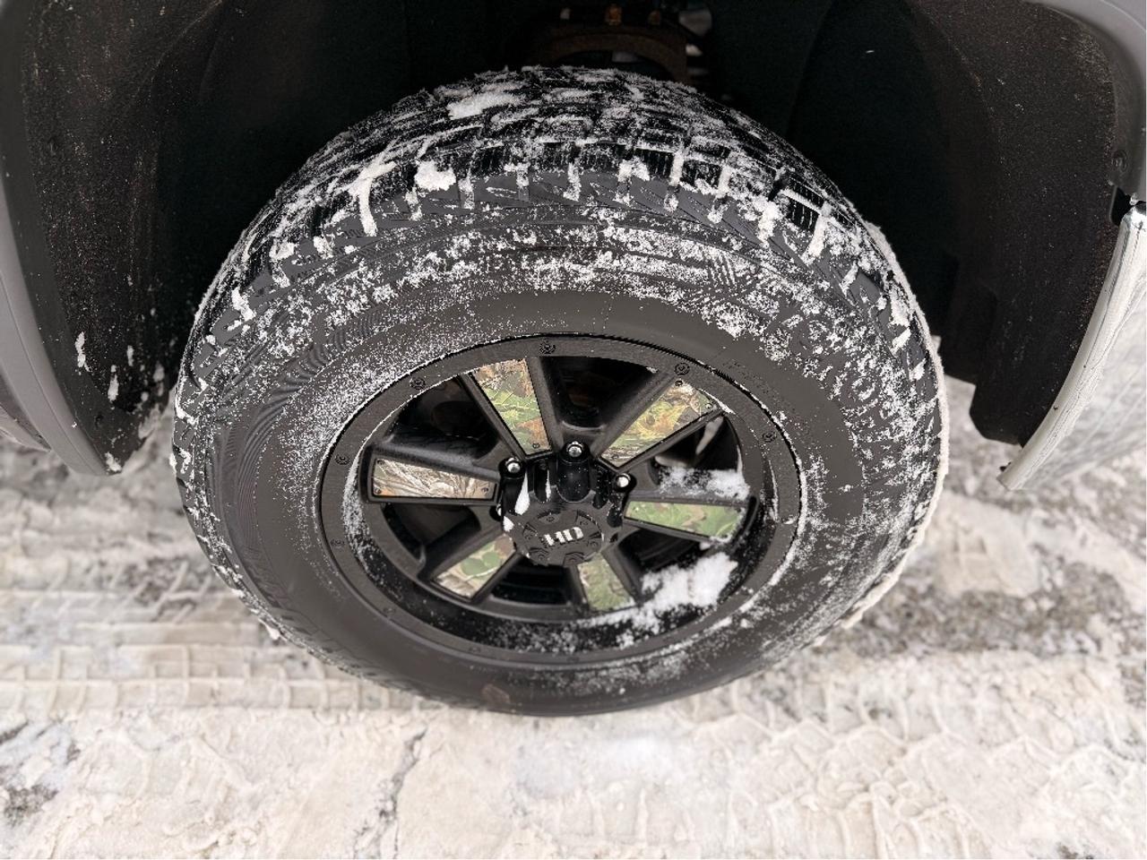 2018 GMC Sierra 1500 SLT | Two Sets Of Tires | Clean CARFAX Photo