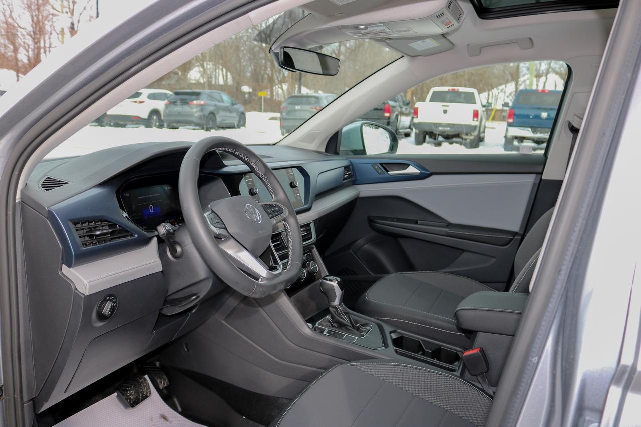 2024 Volkswagen Taos Comfortline FWD | PANORAMIC SUNROOF | REMOTE START Photo