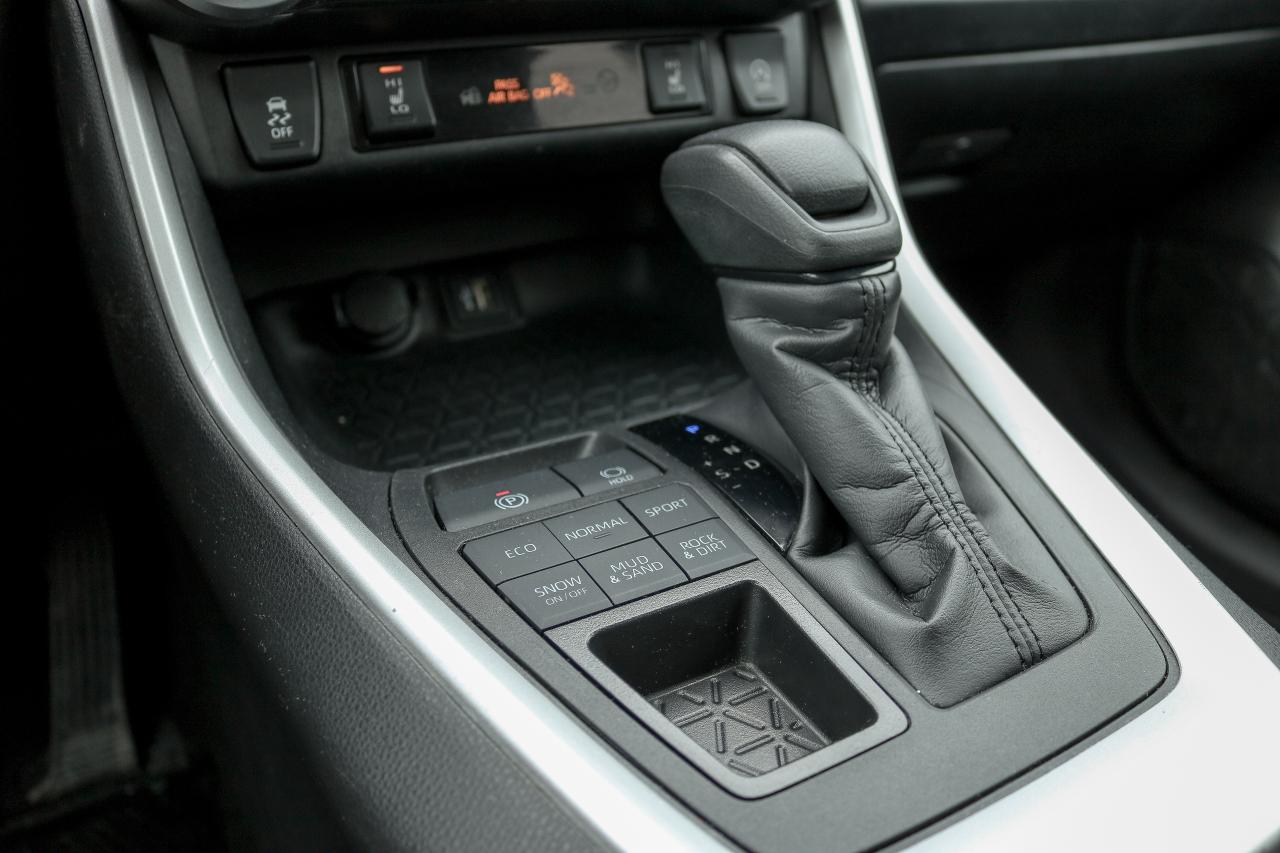 2024 Toyota RAV4 LE AWD | BLUETOOTH |  HEATED SEATS | BLIND SPOT | Photo