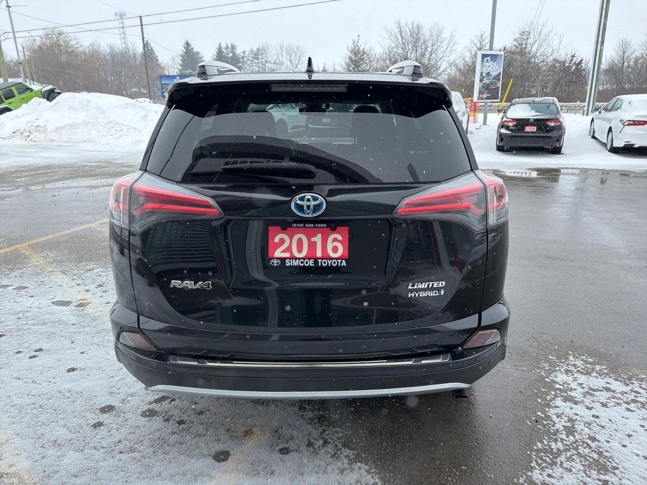 2016 Toyota RAV4 Hybrid Limited Photo