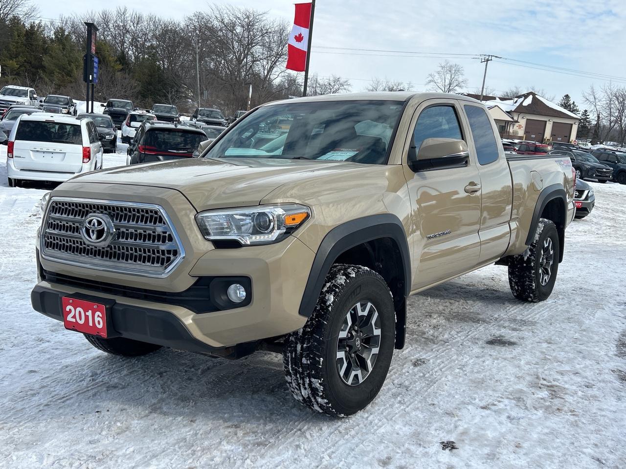 2016 Toyota Tacoma SR5 TRD OFF ROAD, CLEAN CARFAX, BACK UP CAMERA! - Photo #4