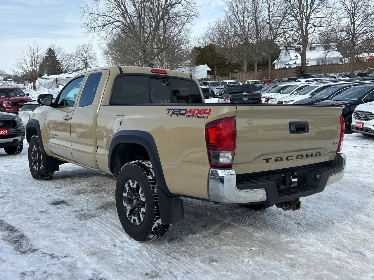 2016 Toyota Tacoma SR5 TRD OFF ROAD, CLEAN CARFAX, BACK UP CAMERA! - Photo #6