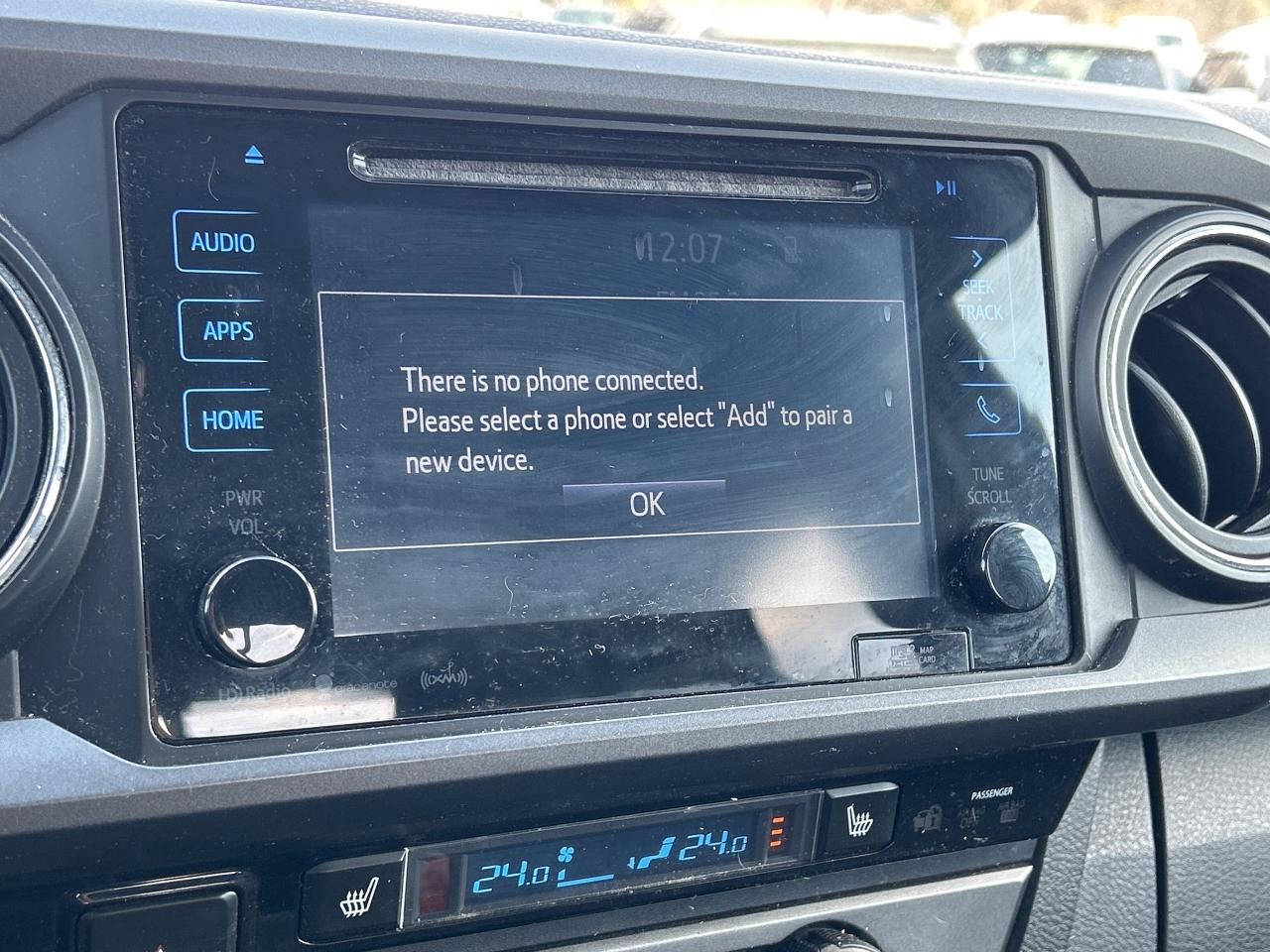 2016 Toyota Tacoma SR5 TRD OFF ROAD, CLEAN CARFAX, BACK UP CAMERA! - Photo #19