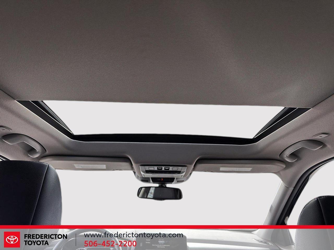 2023 Nissan Rogue SL Photo