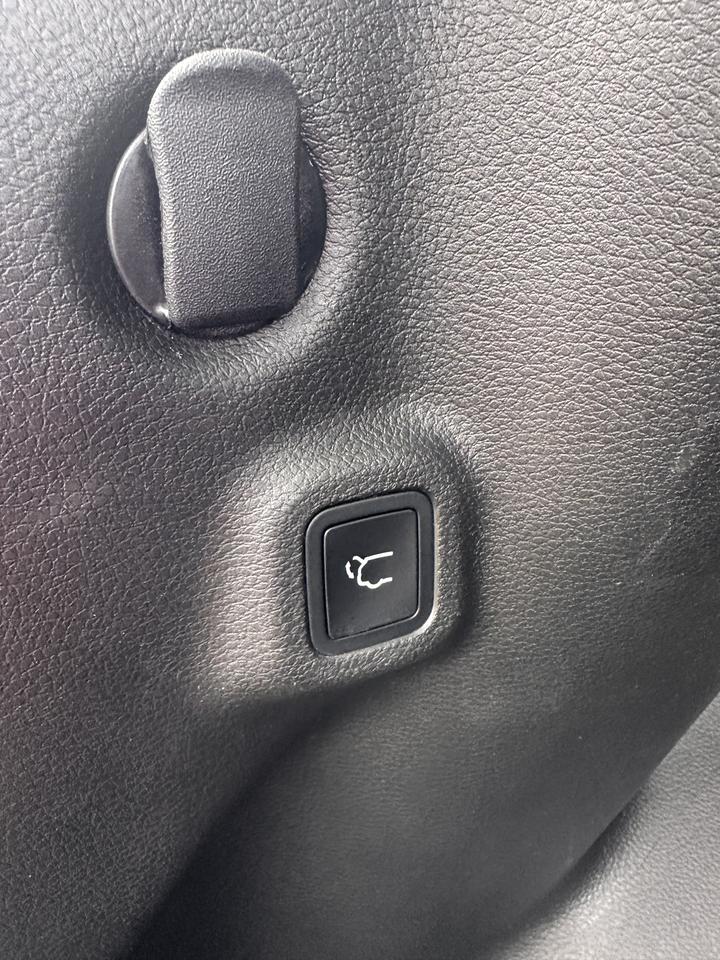 1772569111