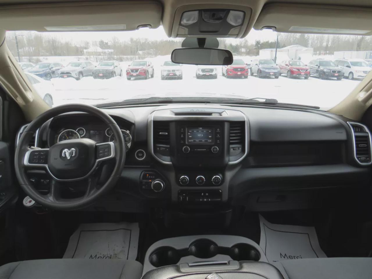 2019 RAM 2500 Big Horn (**CLEAN TITLE!!**NO ACCIDENTS!!**4WD**ALLOY RIMS**RUNNING BOARDS**TRAILER HITCH**POWER SEATS**DIGITAL TOUCHSCREEN**PUSH BUTTON START**BLUETOOTH**CRUISE CONTROL**) Photo4