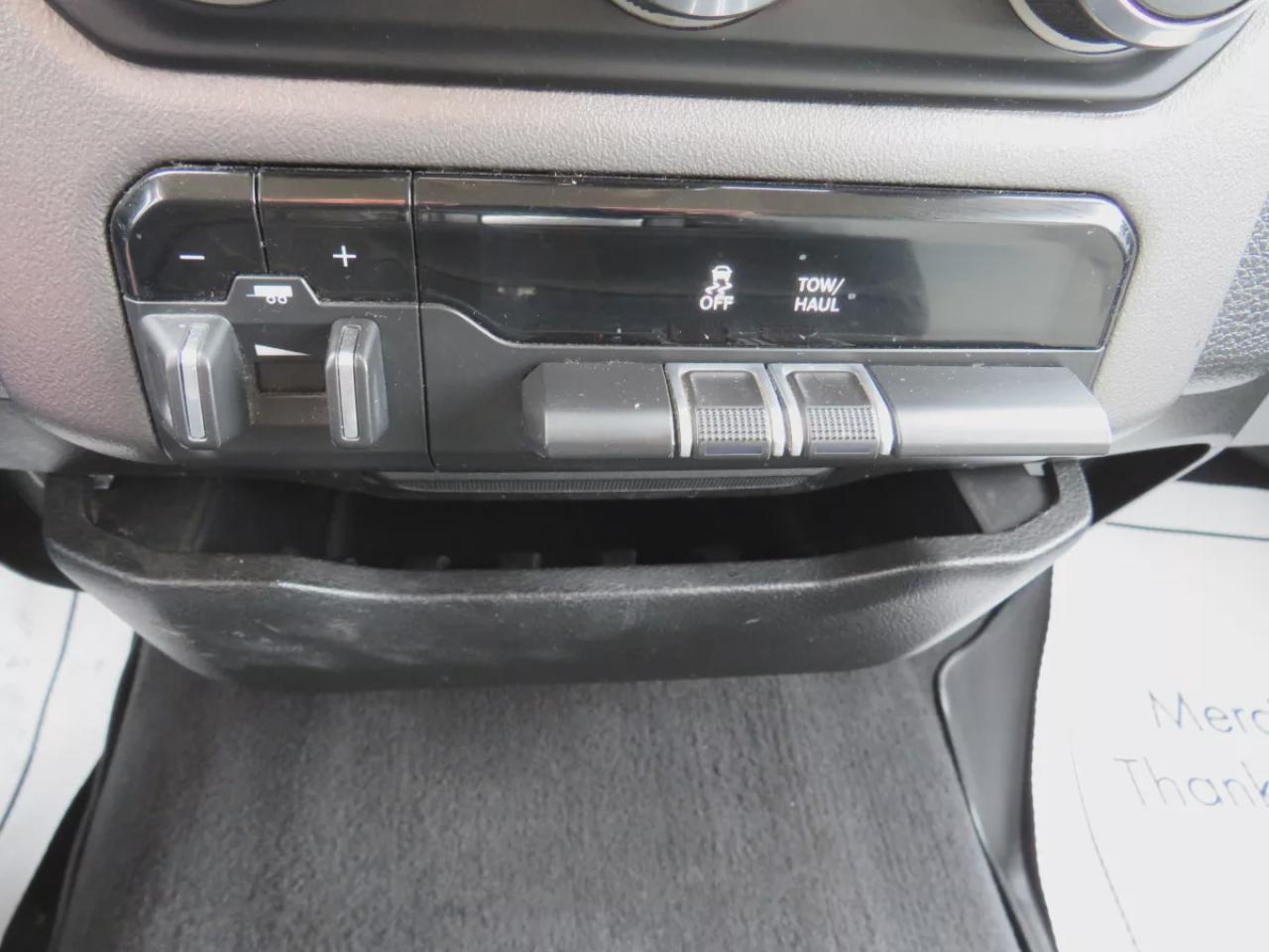 2019 RAM 2500 Big Horn (**CLEAN TITLE!!**NO ACCIDENTS!!**4WD**ALLOY RIMS**RUNNING BOARDS**TRAILER HITCH**POWER SEATS**DIGITAL TOUCHSCREEN**PUSH BUTTON START**BLUETOOTH**CRUISE CONTROL**) Photo