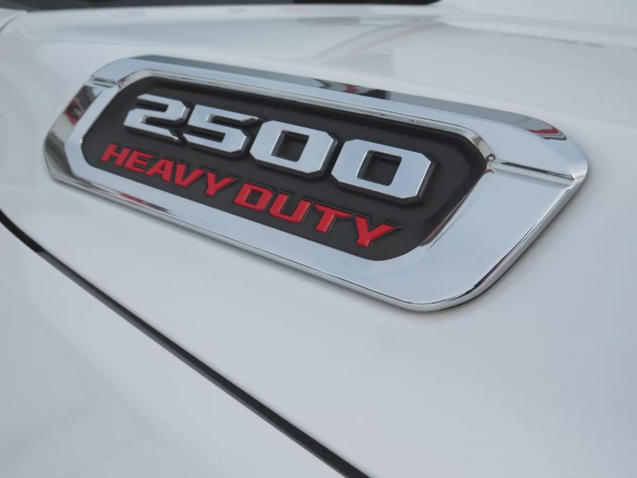 2019 RAM 2500 Big Horn (**CLEAN TITLE!!**NO ACCIDENTS!!**4WD**ALLOY RIMS**RUNNING BOARDS**TRAILER HITCH**POWER SEATS**DIGITAL TOUCHSCREEN**PUSH BUTTON START**BLUETOOTH**CRUISE CONTROL**) Photo