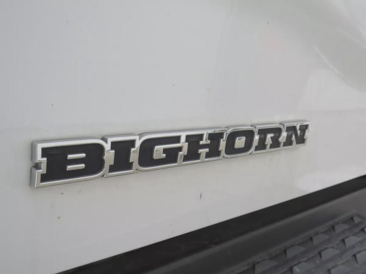 2019 RAM 2500 Big Horn (**CLEAN TITLE!!**NO ACCIDENTS!!**4WD**ALLOY RIMS**RUNNING BOARDS**TRAILER HITCH**POWER SEATS**DIGITAL TOUCHSCREEN**PUSH BUTTON START**BLUETOOTH**CRUISE CONTROL**) Photo