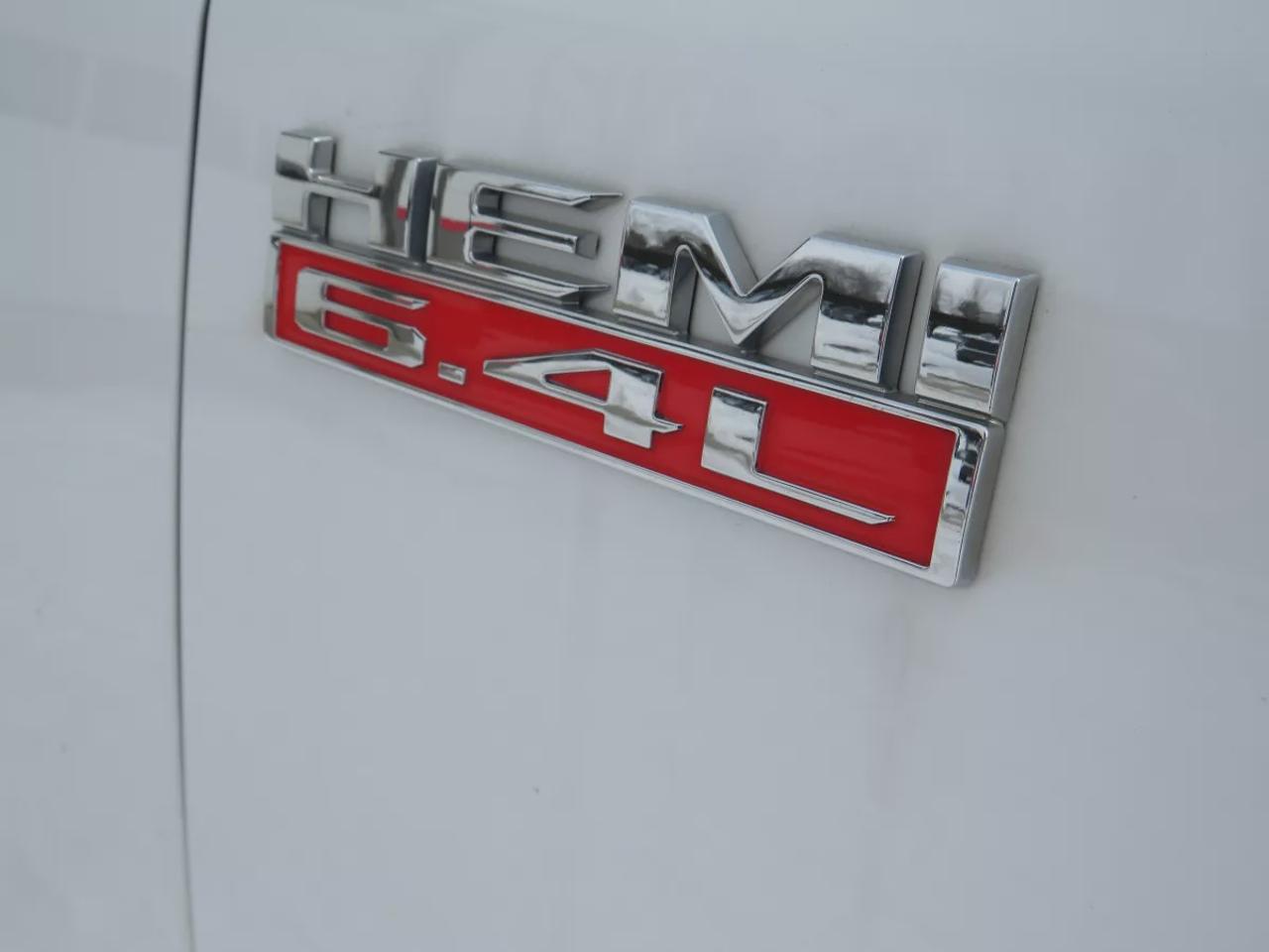 2019 RAM 2500 Big Horn  | Clean Title | No Accidents | 4WD | Alloy Rims | Running Boards | Trailer Hitch | Power Seats | Digital Touchscreen | Push Button Start | Bluetooth | Cruise Control Photo